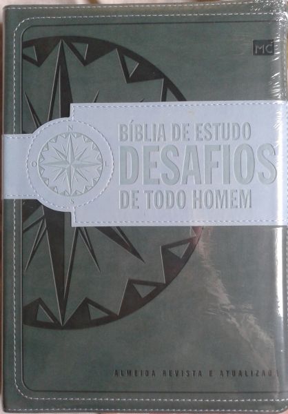 Bíblia De Estudo Desafíos De Todo Homem- Almeida Revista e Atualizada- Verde
